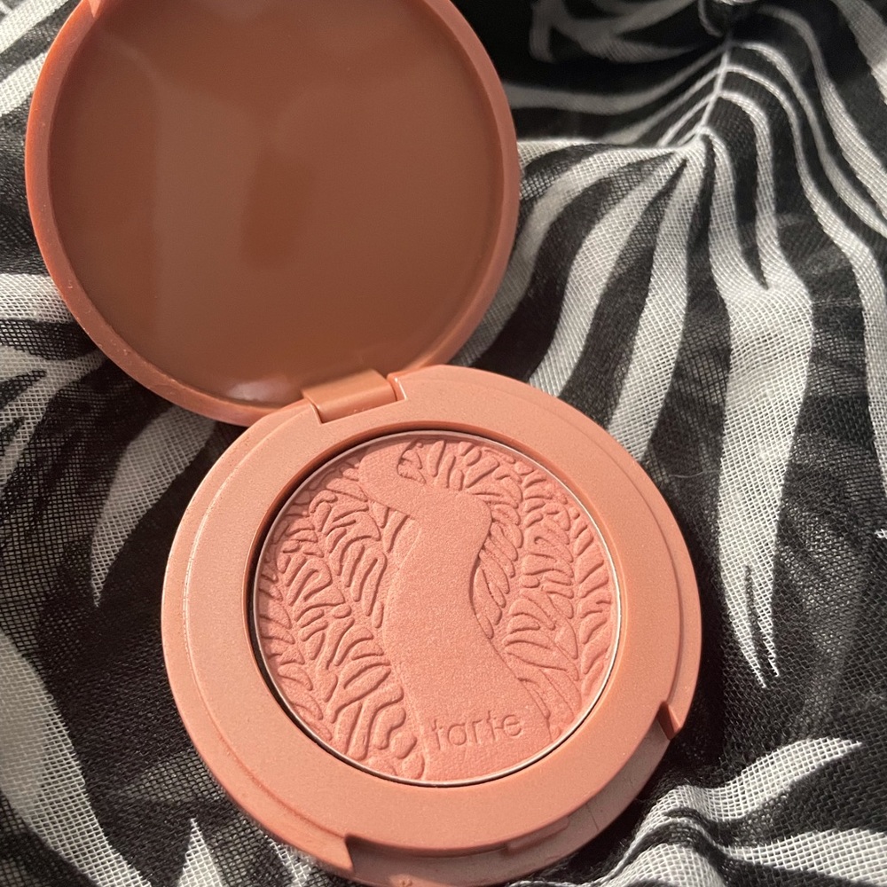 Tarte/NWOT Paaarty Travel-Size Amazonian clay 12-hour blush